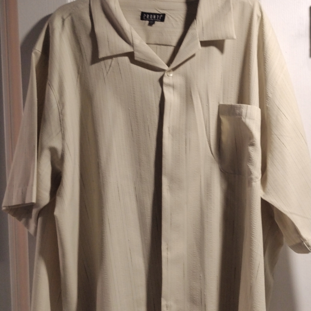 big and tall men's short sleeve shirt